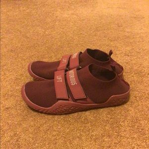 Notorious Lift Sumo Squat Slippers, Size 9.5